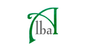 Logo Cooperativa Sociale Alba: scritta Alba in blu con un sole stilizzato che sorge sopra la lettera A.